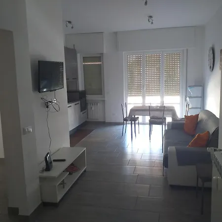 M&y S House Vicino Alle Spiagge Лаванья